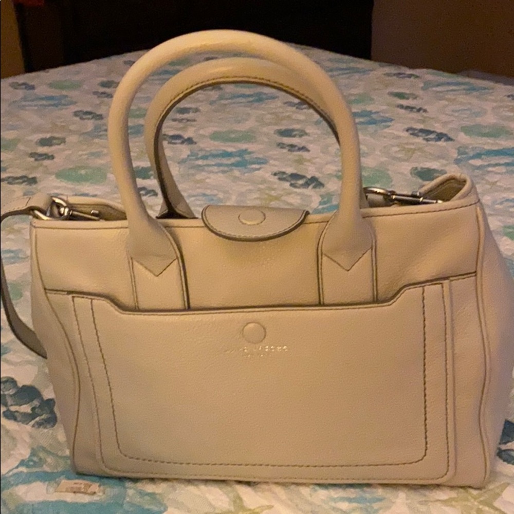 Hand bag